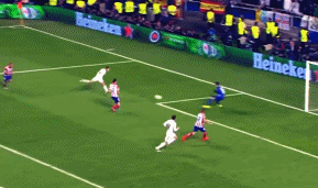 湖人詹姆斯关键封盖锁定胜局