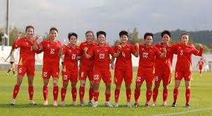 [中超]吴曦射门遭封堵 米内罗右侧补射建功